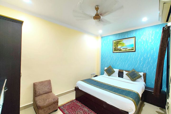 Room 3 of 14