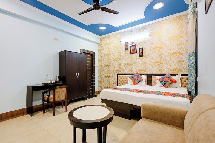 Room 16 of 37