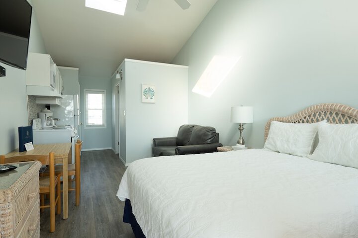Room 5 of 110