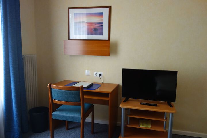 Room 20 of 50