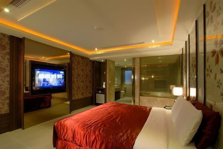 Room 14 of 107