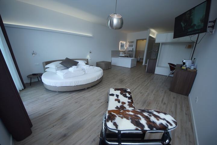Room 9 of 71