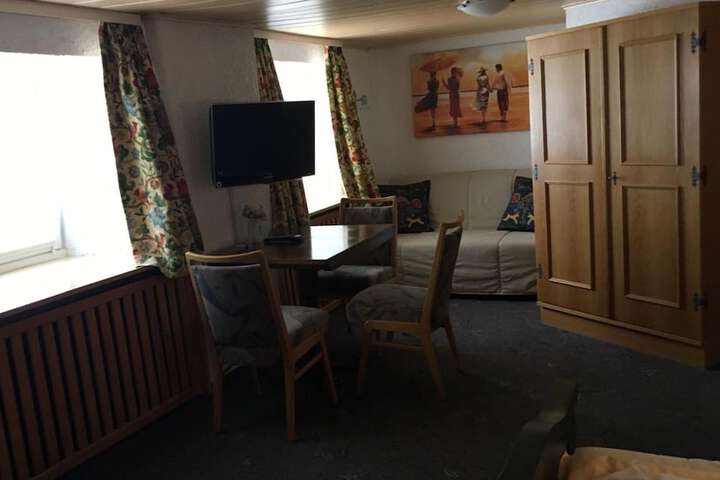 Room 31 of 59