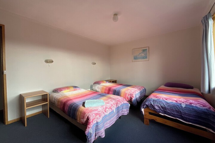 Room 6 of 66