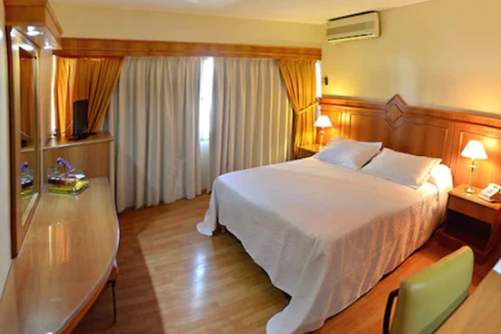 Room 8 of 29