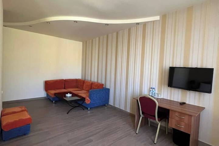 Room 5 of 39