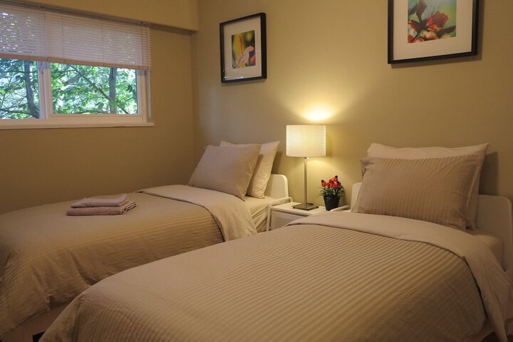 Room 7 of 30