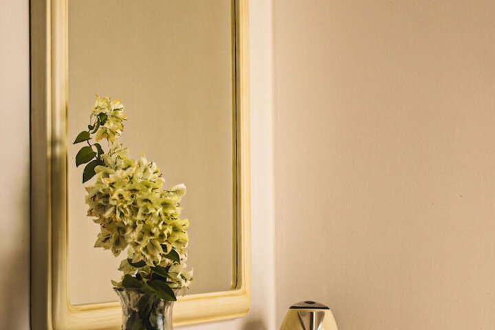 Room 10 of 193