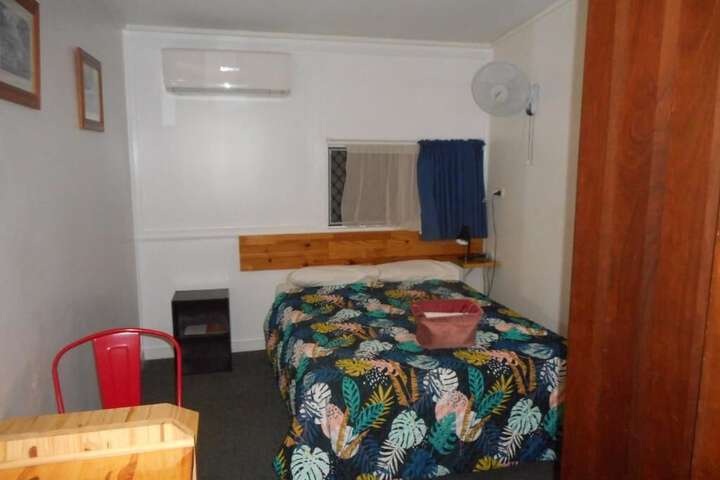 Room 2 of 29