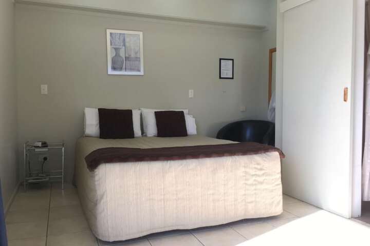 Room 13 of 54