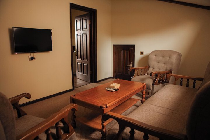 Room 28 of 60