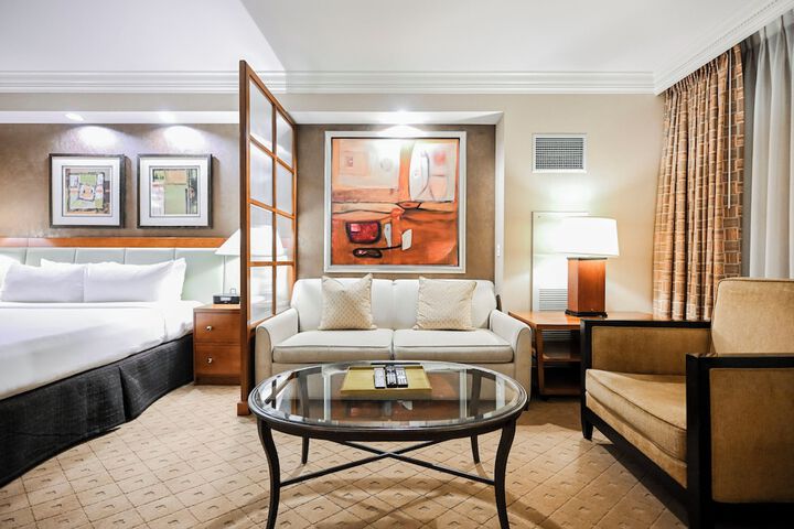 Room 255 of 438