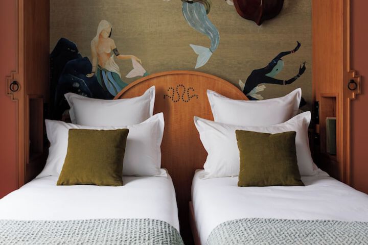 Room 37 of 75