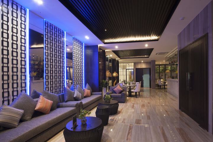 Hotel 3 of 77