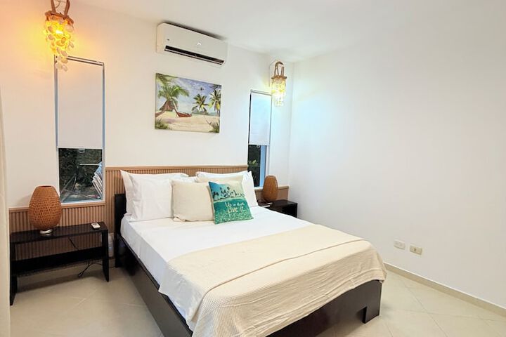 Room 84 of 213