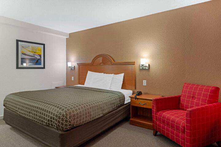 2 Double Beds (6 of 12)
