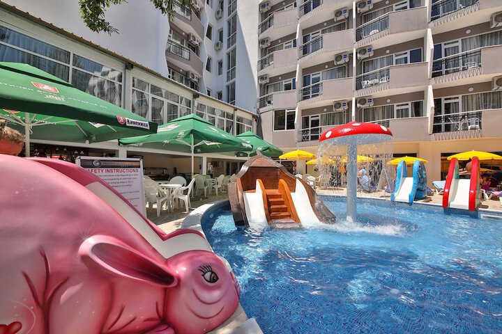 Pool 144 of 318
