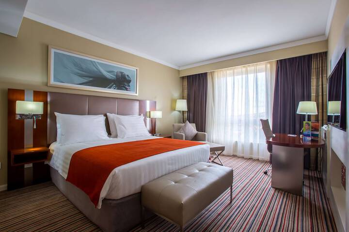 Room 10 of 108