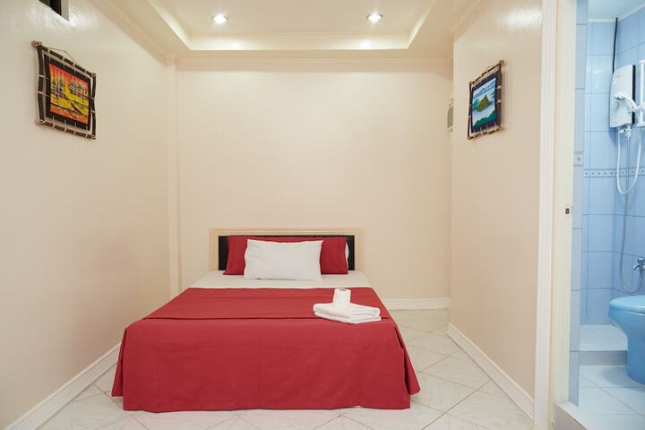 Room 5 of 38