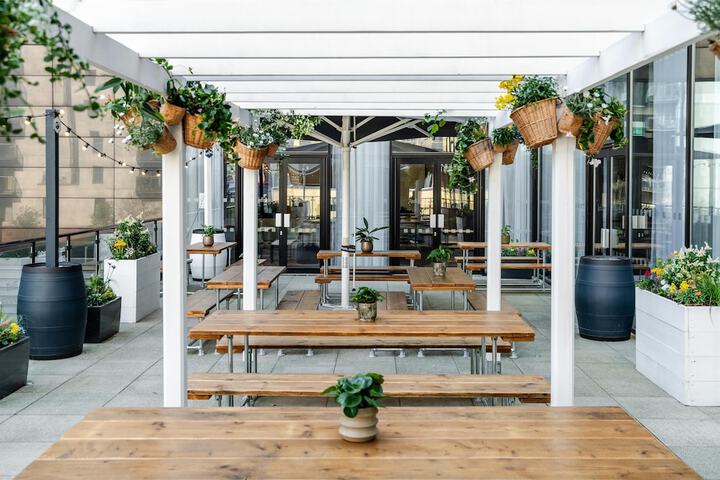 Terrace/Patio 101 of 108