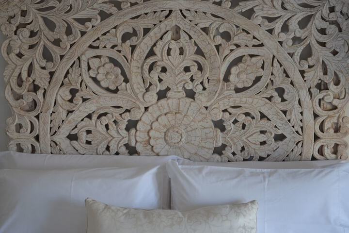 Room 4 of 4