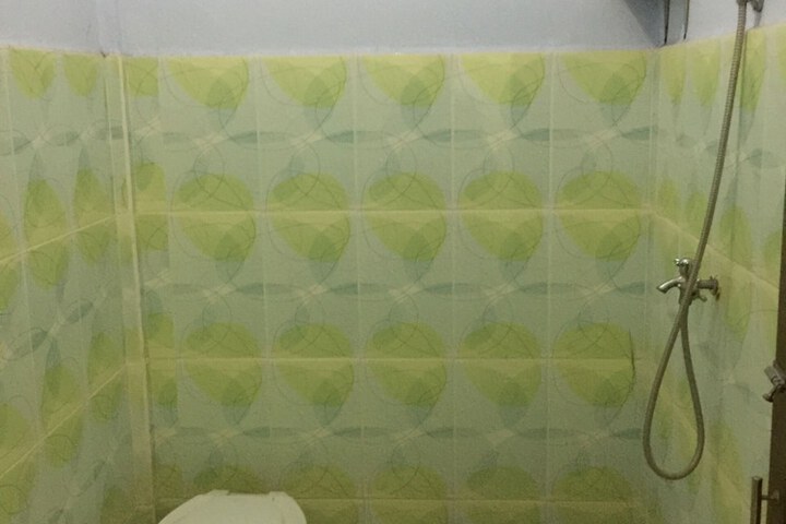 Room 15 of 25