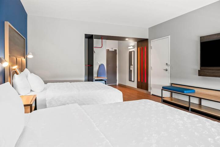 Room 11 of 41