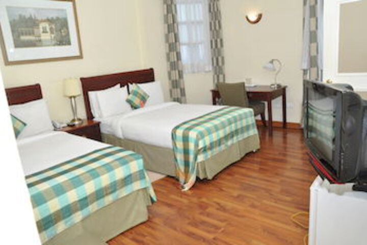 Room 18 of 29