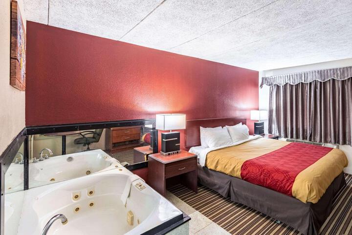 1 King Bed (2 of 2)