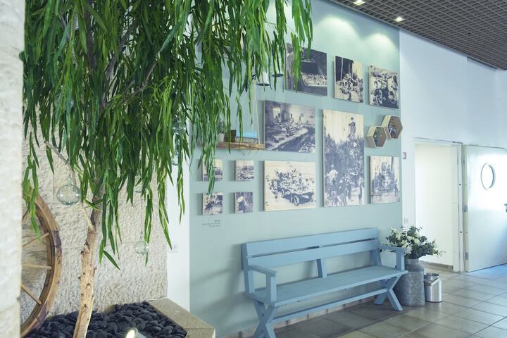 Guest Lobby