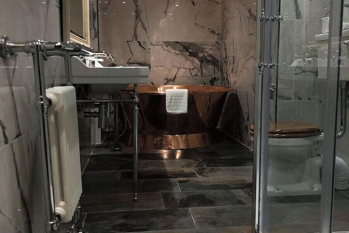 Bathroom Interior Photo