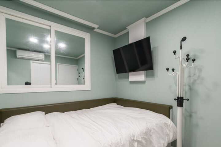 Room 41 of 94