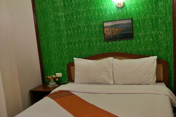 Room 26 of 66