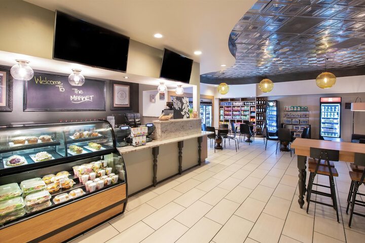 Snack bar