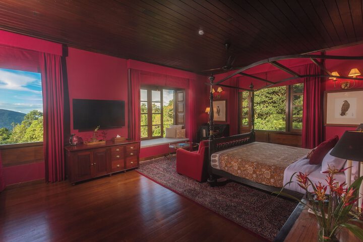 Room 16 of 82