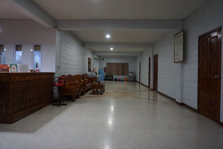 Hotel Interior 4 of 34