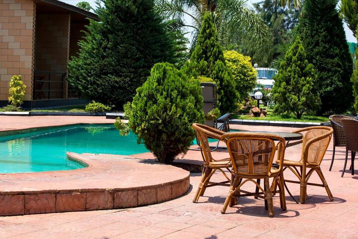 Hotel with Pool