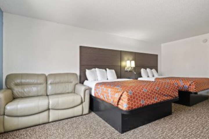 Room 16 of 42