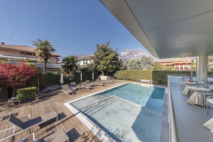 Terrace/Patio 56 of 60