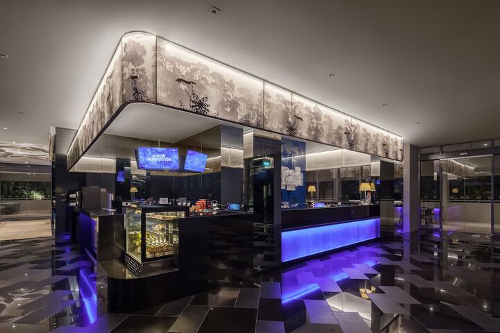 Snack bar