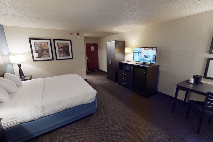 1 King Bed (7 of 34)