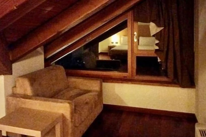 Room 13 of 72