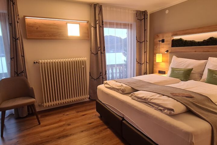 Room 13 of 48