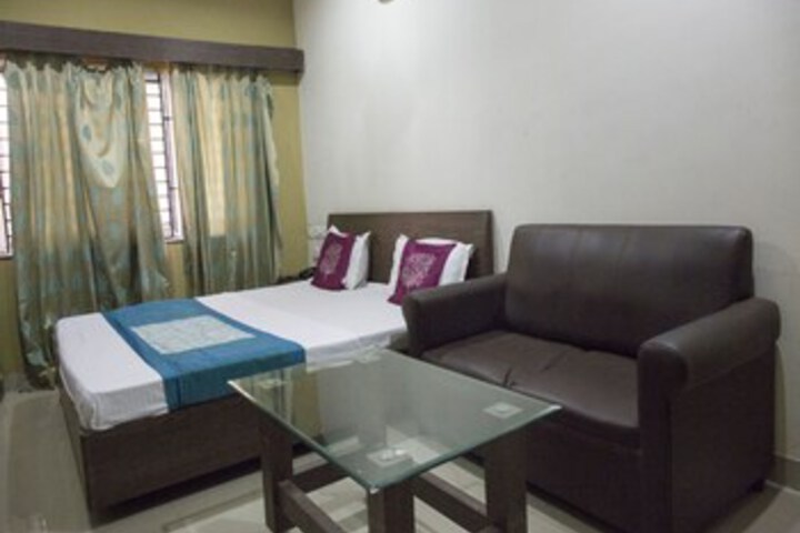 Room 11 of 20