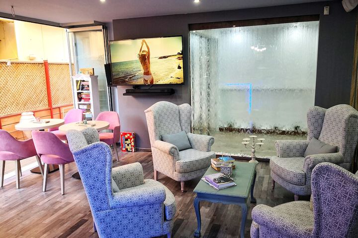 Entrance & Lobby