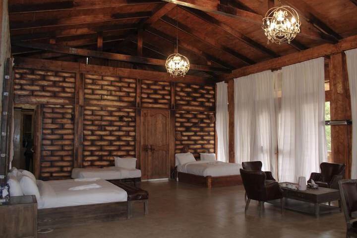 Room 8 of 26
