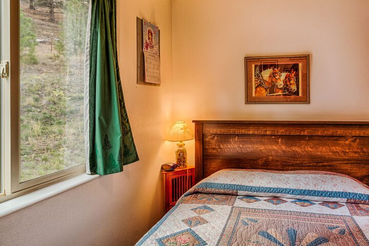 Room 4 of 71
