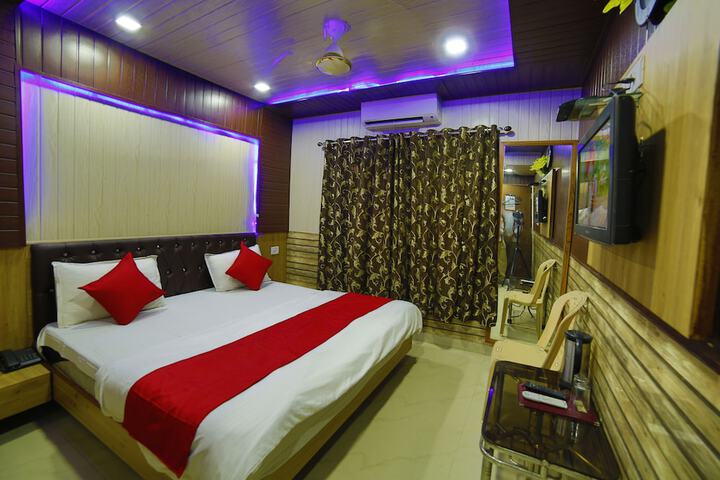 Room 3 of 24