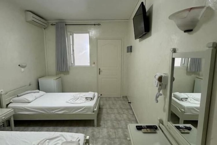 Room 7 of 31