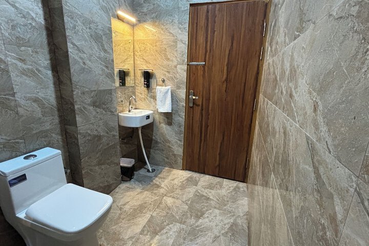 Room 15 of 21